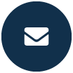 Scrivici una mail